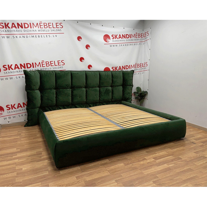 Bed CESENA (200 x 200cm, with velvet finish)
